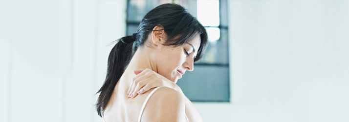 Chiropractic Wichita KS Allograft Tissue Transplant Woman With Sore Shoulder